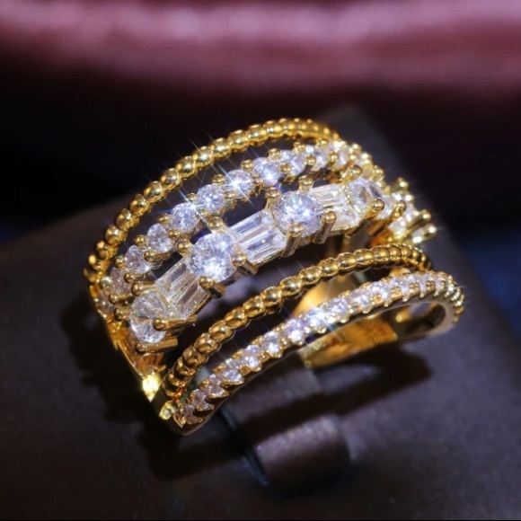 Jewelry - Gold plated multilayered ring